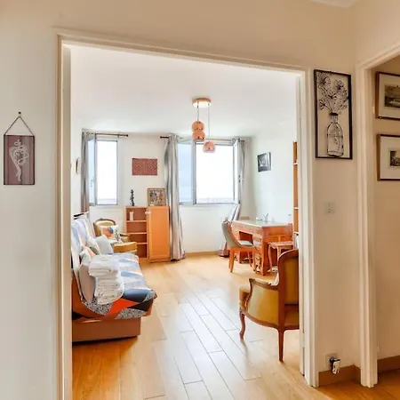Apartment 1br Flat View On Eiffel Tower And Sacre-coeur Paris