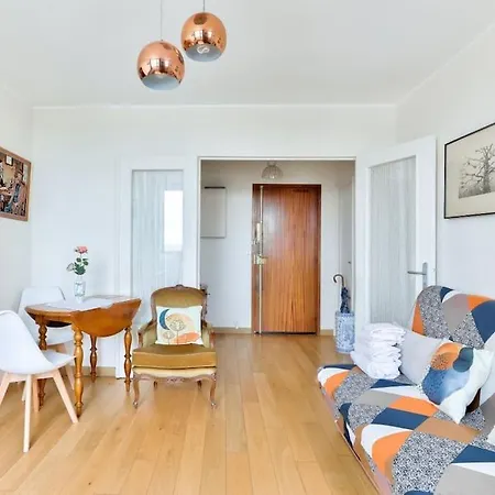 1br Flat View On Eiffel Tower And Sacre-coeur